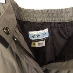 Woman’s medium ski pants